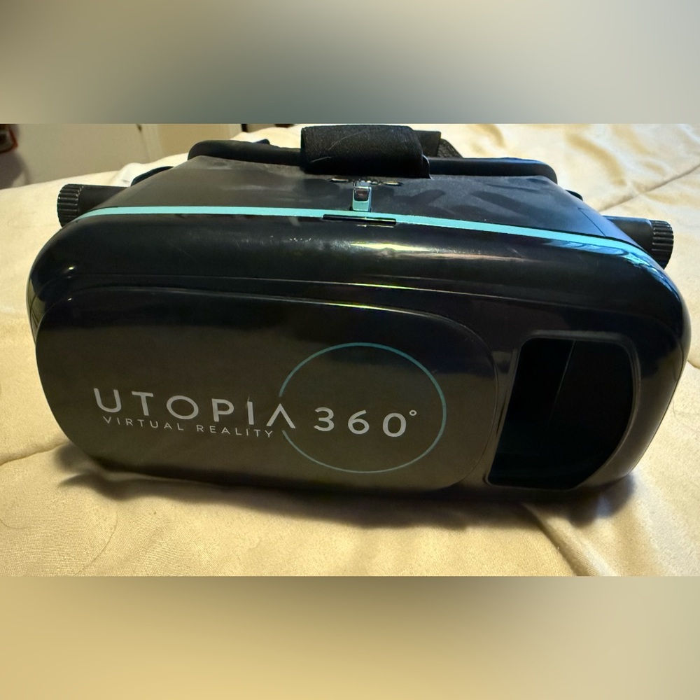 UTOPIA 360 Virtual Reality Headset